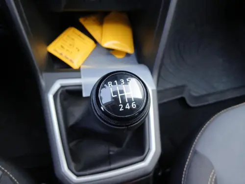 Dacia Jogger TCe 110 7 places GSR2 Extreme - Photo 23