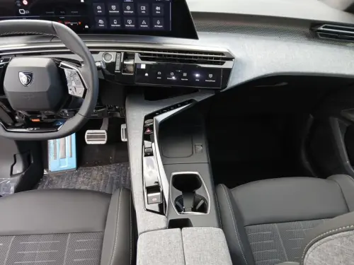 Peugeot 3008 Hybrid 145 e-DCS6 GT - Photo 14