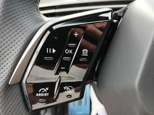 Peugeot 3008 Hybrid 145 e-DCS6 GT - Photo 23