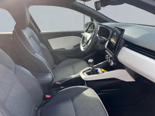 Renault Clio Clio TCe 140 Techno - Photo 16