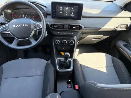 Dacia Jogger TCe 110 7 places GSR2 Extreme - Photo 11