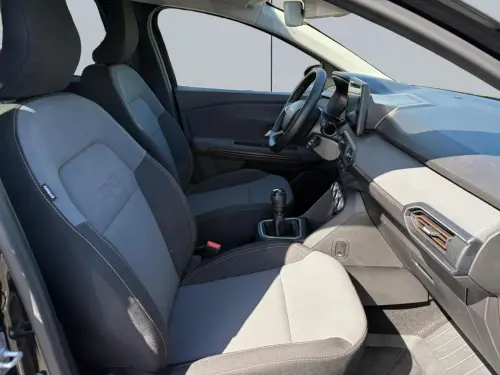 Dacia Jogger TCe 110 7 places GSR2 Extreme - Photo 16