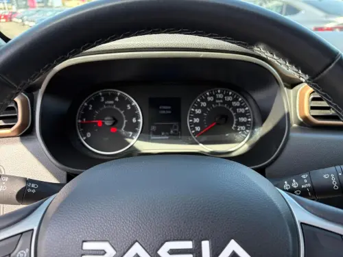 Dacia Duster ECO-G 100 4x2 Journey - Photo 13