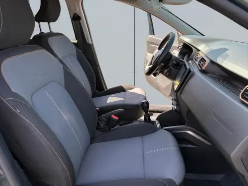Dacia Duster ECO-G 100 4x2 Journey - Photo 16