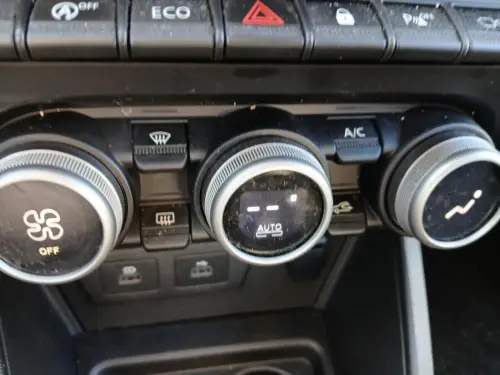 Dacia Duster ECO-G 100 4x2 Journey + - Photo 22