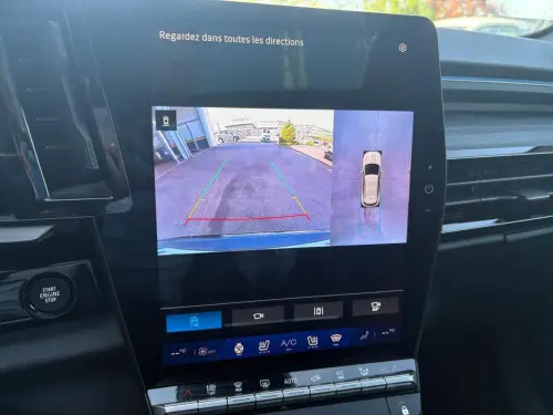 Renault Austral E-TECH Full Hybrid 200 -24 Iconic - Photo 23