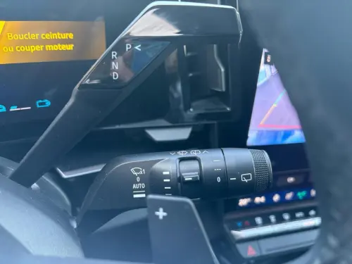 Renault Austral E-TECH Full Hybrid 200 -24 Iconic - Photo 30