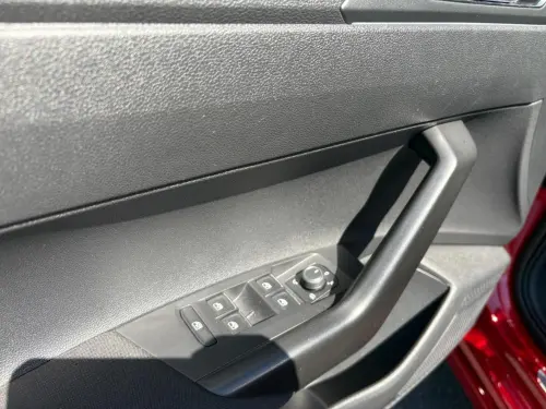 Volkswagen Taigo 1.0 TSI 110 DSG7 R-Line - Photo 10