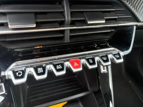Peugeot 2008 BlueHDi 110 S&S BVM6 Style - Photo 21