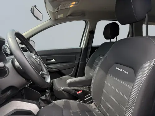 Dacia Duster TCe 130 FAP 4x2 Prestige - Photo 9