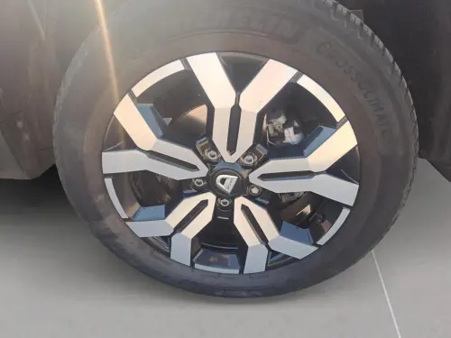 Dacia Duster ECO-G 100 4x2 Prestige + - Photo 8