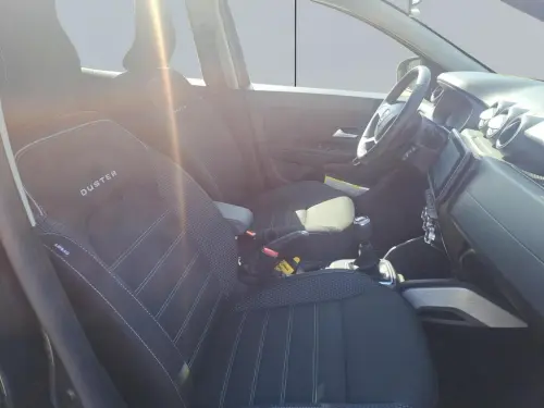Dacia Duster ECO-G 100 4x2 Prestige + - Photo 16