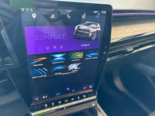 Renault Austral E-Tech hybrid 200 Techno - Photo 30