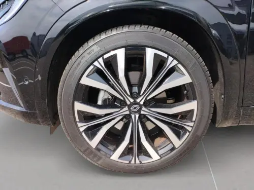 Renault Austral E-Tech hybrid 200 Iconic - Photo 8