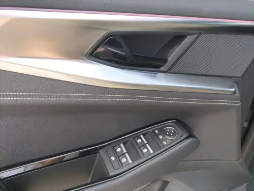 Renault Austral E-Tech hybrid 200 Iconic - Photo 10