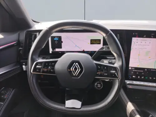 Renault Austral E-Tech hybrid 200 Iconic - Photo 12