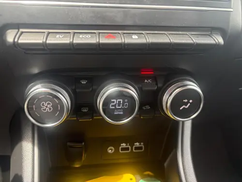 Renault Captur E-Tech full hybrid 145 Evolution - Photo 22