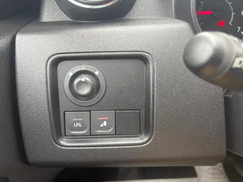 Dacia Duster ECO-G 100 4x2 SL Extreme - Photo 32