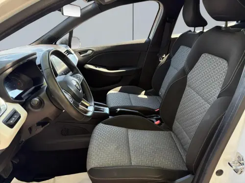 Renault Clio Clio E-Tech 140 - 21N Limited - Photo 9