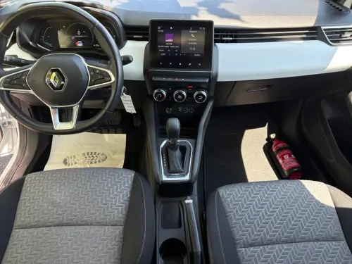 Renault Clio Clio E-Tech 140 - 21N Limited - Photo 14
