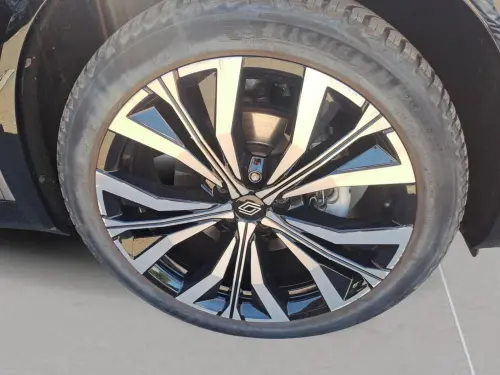 Renault Austral E-Tech hybrid 200 Iconic - Photo 8