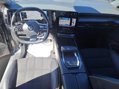 Renault Austral E-Tech hybrid 200 Iconic - Photo 11