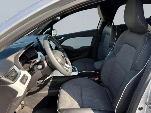 Renault Clio Clio E-Tech full hybrid 145 Techno - Photo 9