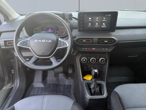 Dacia Jogger Hybrid 140 7 places Extreme - Photo 11