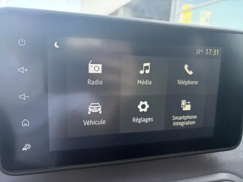 Dacia Jogger Hybrid 140 7 places Extreme - Photo 24
