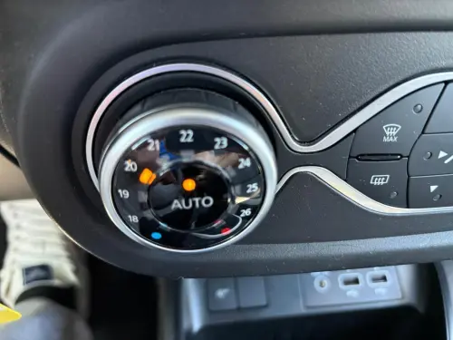 Renault Twingo Twingo III SCe 65 Equilibre - Photo 23