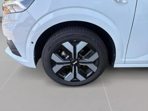 Dacia Sandero TCe 90 CVT Journey - Photo 8
