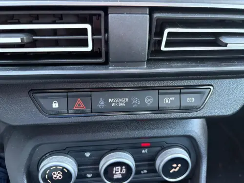 Dacia Sandero TCe 90 CVT Journey - Photo 21