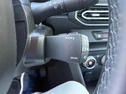 Dacia Sandero TCe 90 CVT Journey - Photo 32