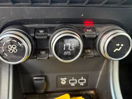 Renault Captur TCe 140 - 21 Intens - Photo 23
