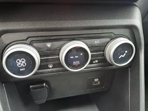 Dacia Jogger TCe 110 7 places Extreme + - Photo 21