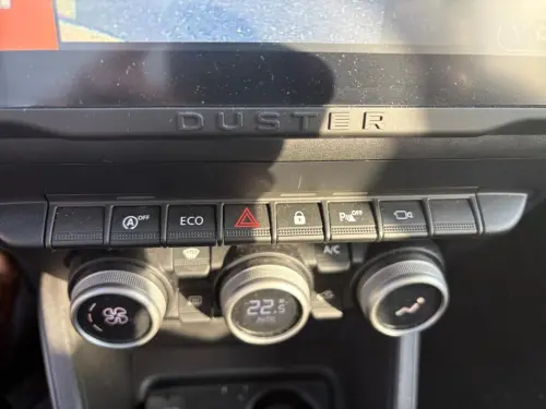 Dacia Duster TCe 150 4x2 EDC SL Mat Edition - Photo 24