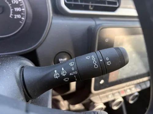 Dacia Duster TCe 150 4x2 EDC SL Mat Edition - Photo 29