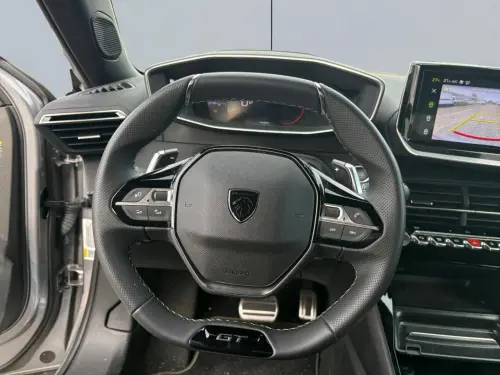 Peugeot 2008 Hybrid 136 e-DCS6 GT - Photo 12