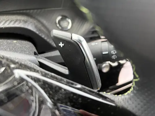 Peugeot 2008 Hybrid 136 e-DCS6 GT - Photo 28