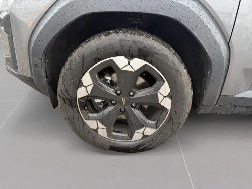 Dacia Bigster Mild Hybrid 140 Extreme - Photo 8