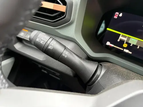 Dacia Bigster Mild Hybrid 140 Extreme - Photo 28