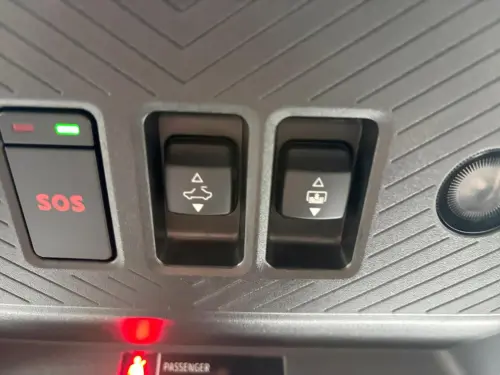 Dacia Bigster Mild Hybrid 140 Extreme - Photo 33