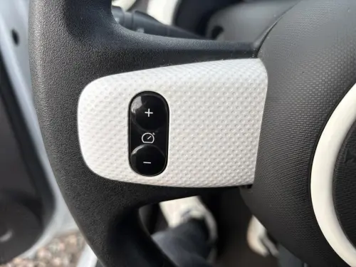 Renault Twingo E-Tech Twingo III E-Tech Authentic - Photo 27