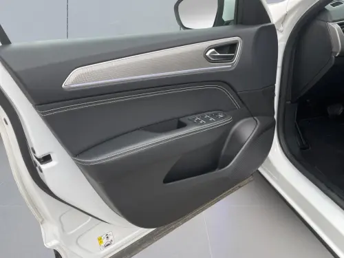 Renault Arkana E-Tech hybride 145 - 22 Techno - Photo 10