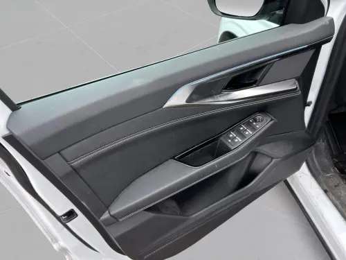 Renault Austral E-Tech hybrid 200 Techno - Photo 10