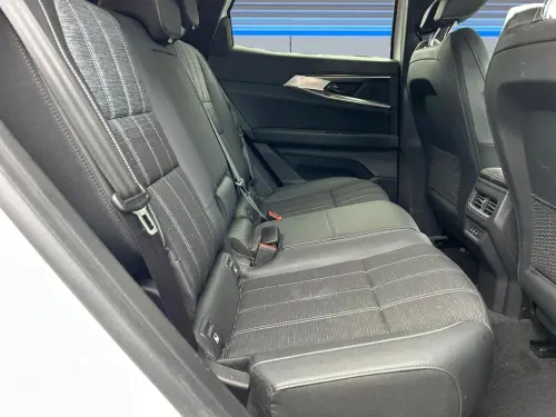 Renault Austral E-Tech hybrid 200 Techno - Photo 17