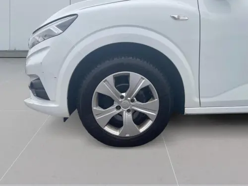 Dacia Sandero SCe 65 Essential - Photo 8