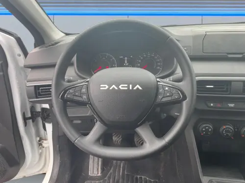 Dacia Sandero SCe 65 Essential - Photo 12