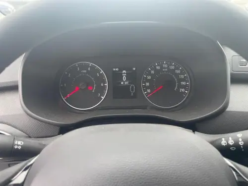 Dacia Sandero SCe 65 Essential - Photo 13