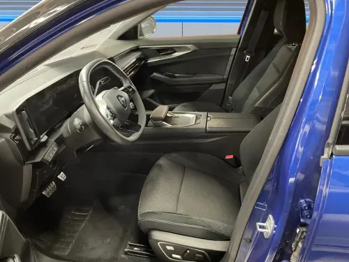 Renault Austral E-Tech hybrid 200 Iconic esprit Alpine - Photo 8